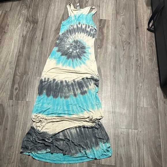 Go Couture Spiral Tie-Dye Maxi Dress - Blue and Cream - Picture 5 of 7